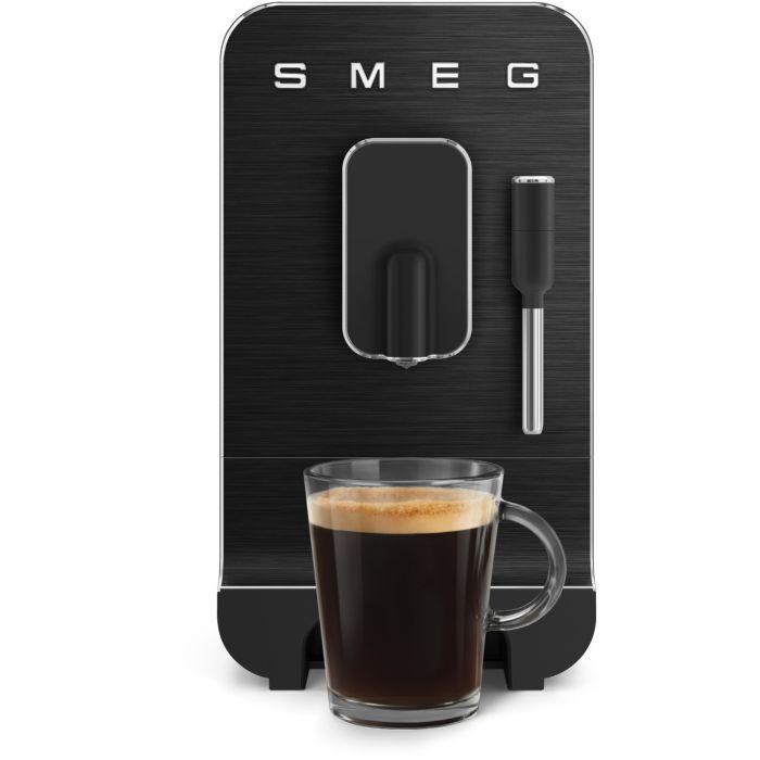 SMEG Kaffeevollautomat BCC02FBMEU