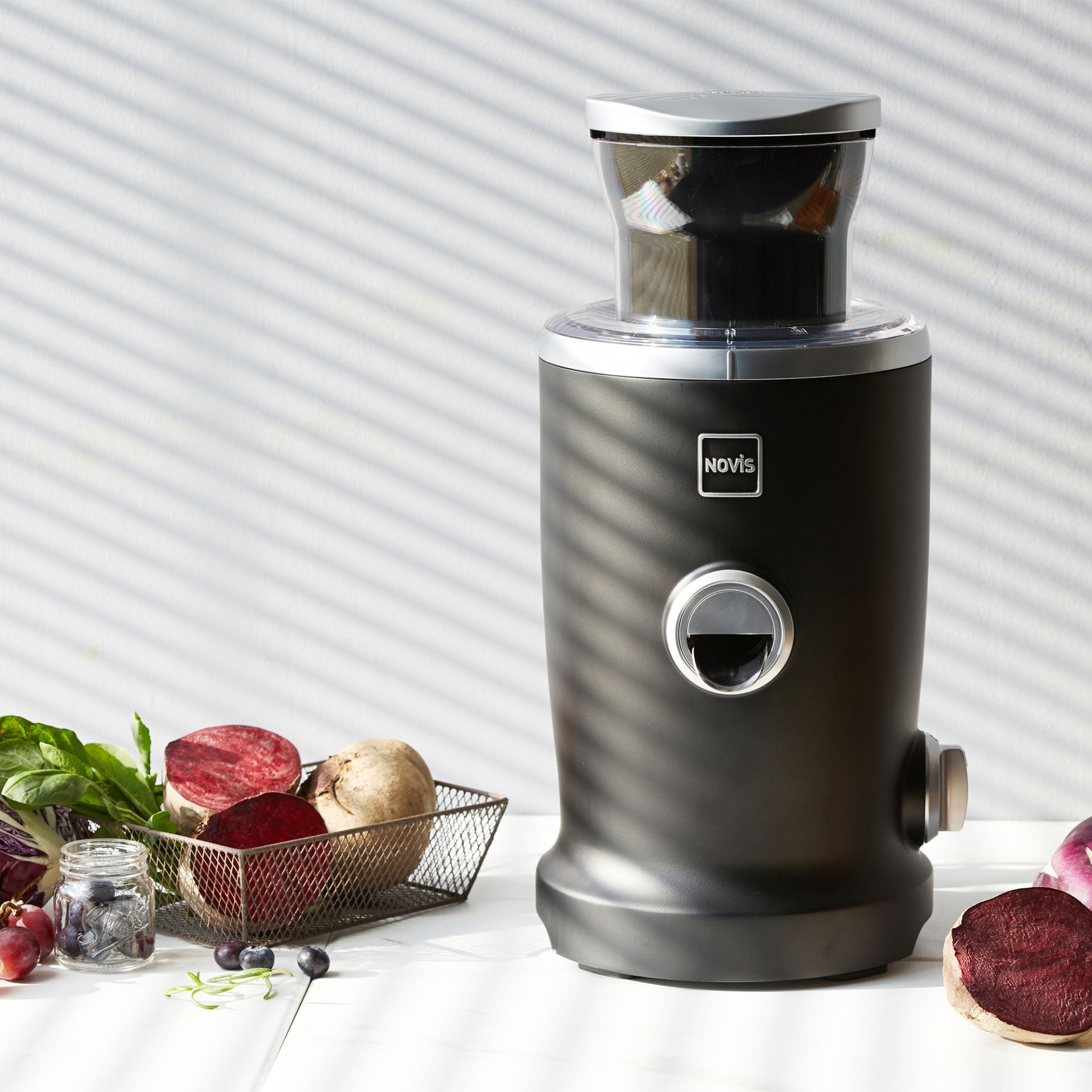 Novis VitaJuicer S1 schwarz