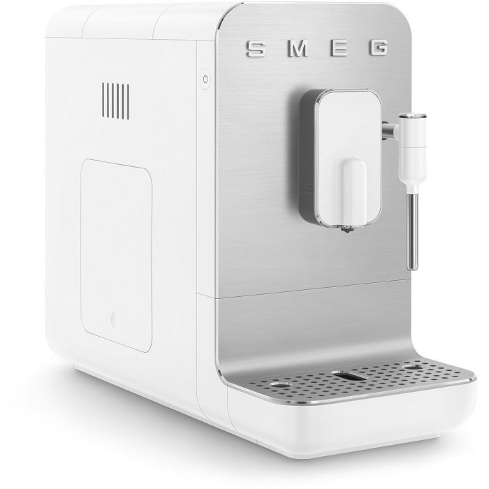 SMEG Kaffeevollautomat BCC02WHMEU